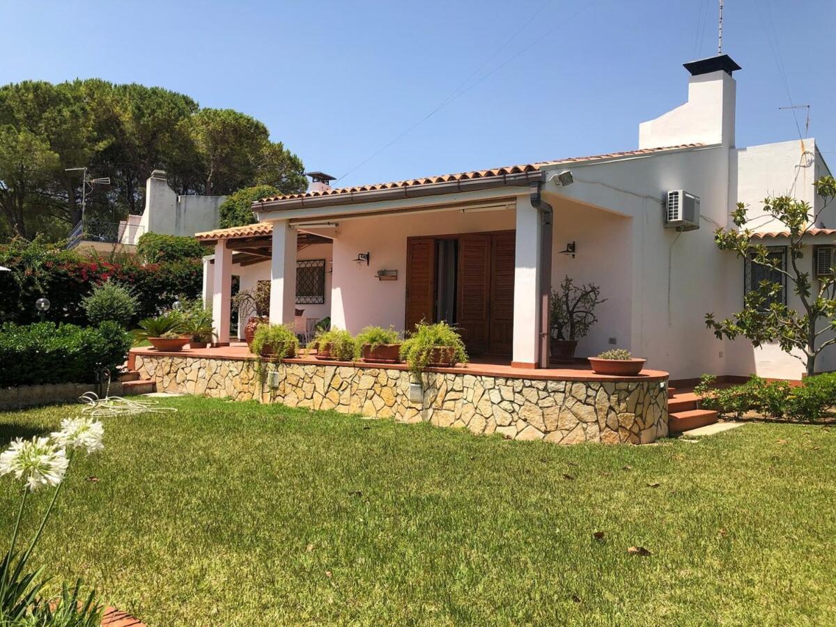 Le Tre Palme Villa Fontane Bianche Luaran gambar